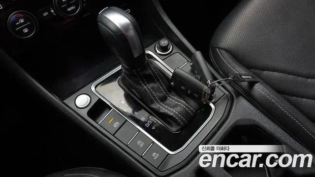 Volkswagen Jetta 2021 thumb 9