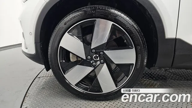 Volvo C40 2022 thumb 5
