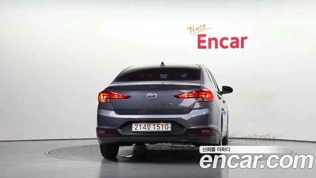 Hyundai Avante 2018 thumb 4