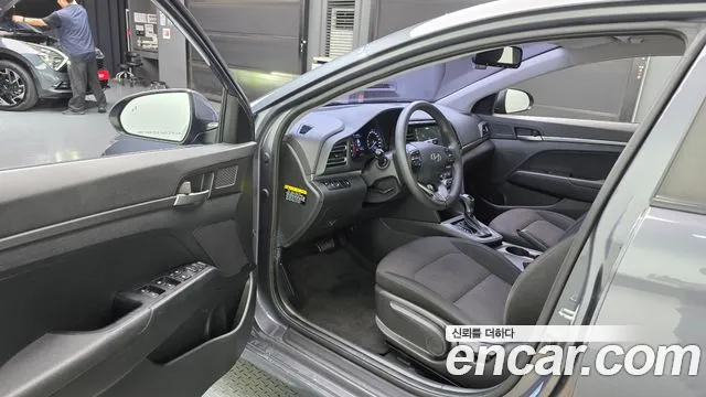 Hyundai Avante 2018 thumb 10