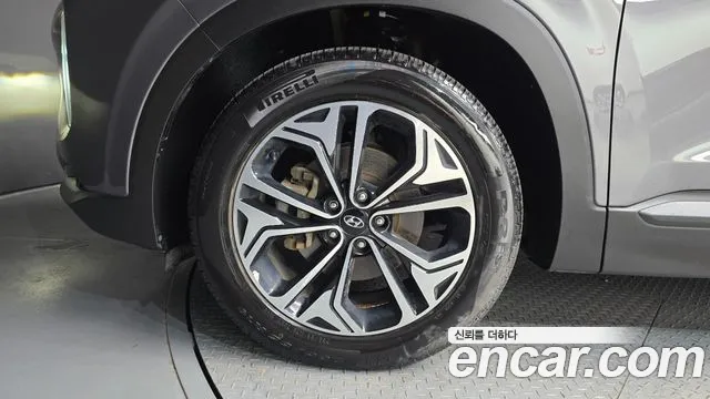 Hyundai Santa Fe 2018 thumb 5