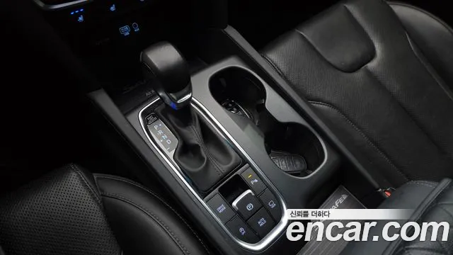 Hyundai Santa Fe 2018 thumb 9