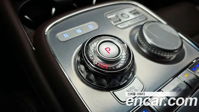 Genesis G90 2022 thumb 9