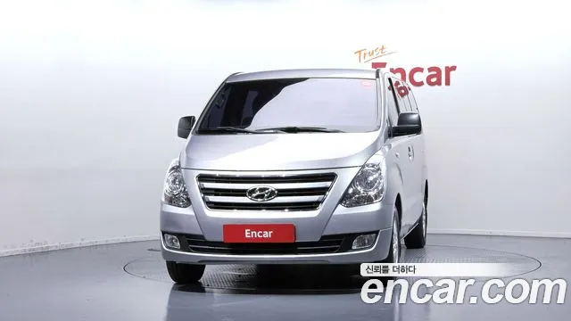 Hyundai Starex 2017 thumb 3