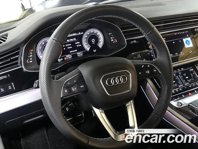 Audi Q7 2025 thumb 10