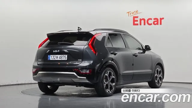Kia Niro 2022 thumb 2