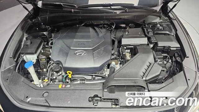Hyundai Grandeur 2017 thumb 6