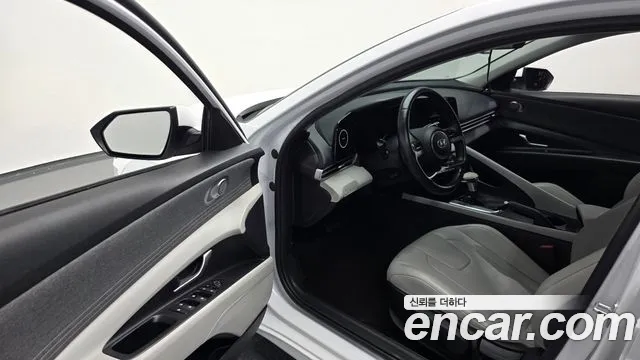Hyundai Avante 2021 thumb 10