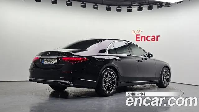 Mercedes-Benz S-Класс 2023 thumb 2