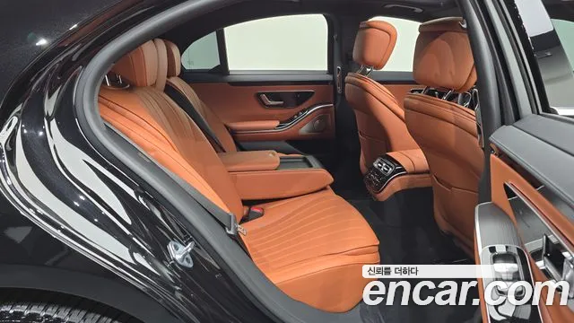 Mercedes-Benz S-Класс 2023 thumb 12