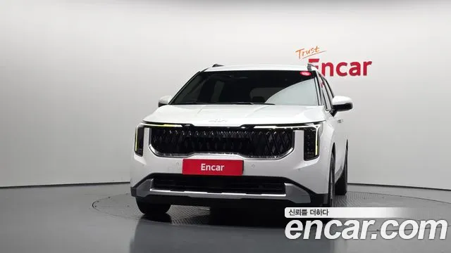 Kia Carnival 2024 thumb 3