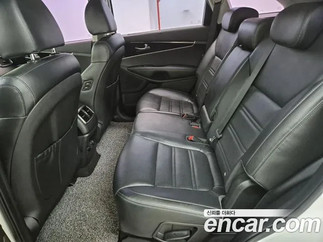 Kia Sorento 2017 thumb 10