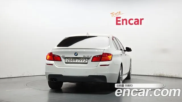 BMW 5 серии 2016 thumb 4