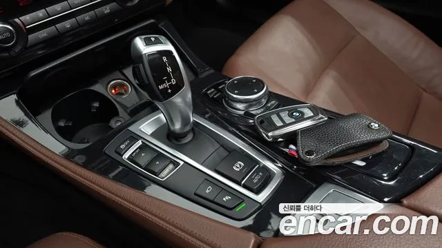 BMW 5 серии 2016 thumb 9