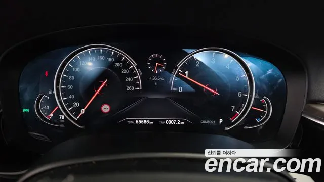 BMW 5 серии 2018 thumb 8