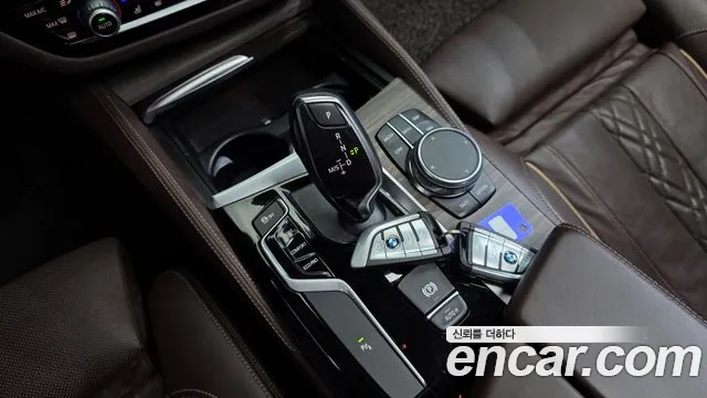 BMW 5 серии 2018 thumb 9