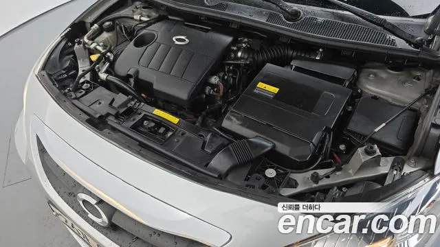 Renault Fluence 2010 thumb 6