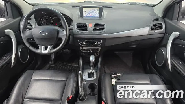 Renault Fluence 2010 thumb 7
