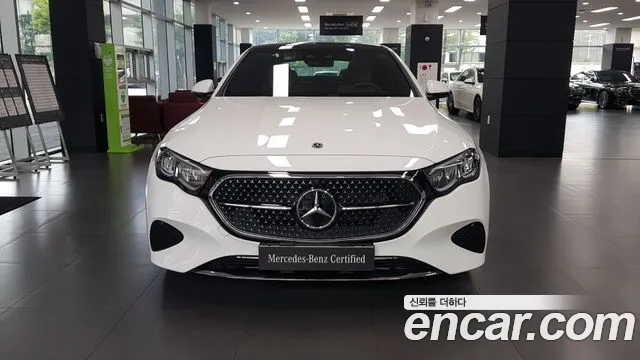 Mercedes-Benz E-Класс 2025 thumb 2
