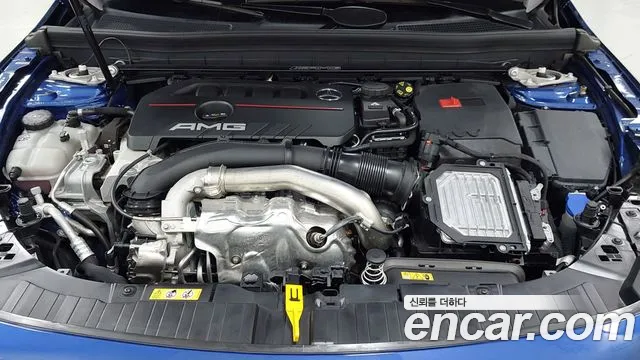Mercedes-Benz GLB 2025 thumb 6