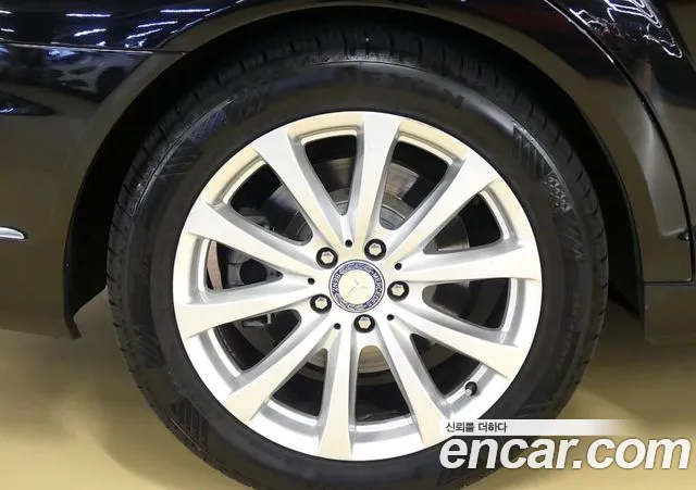 Mercedes-Benz S-Класс 2010 thumb 5