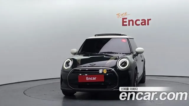 Mini Hatch 2022 thumb 3
