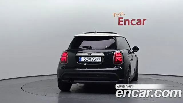 Mini Hatch 2022 thumb 4