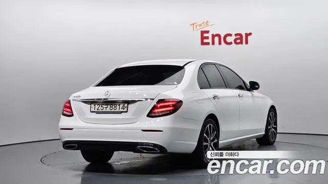 Mercedes-Benz E-Класс 2020 thumb 2