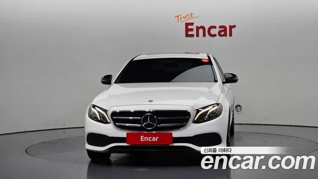 Mercedes-Benz E-Класс 2020 thumb 3