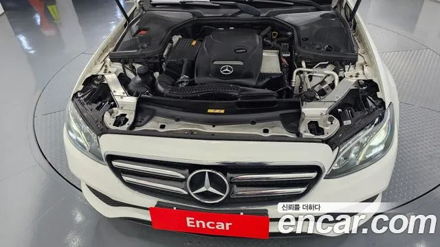Mercedes-Benz E-Класс 2020 thumb 6