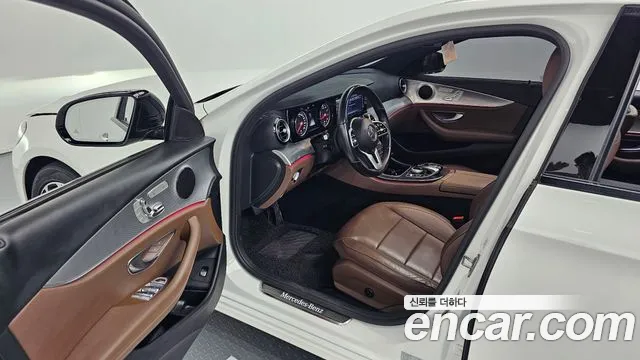 Mercedes-Benz E-Класс 2020 thumb 10