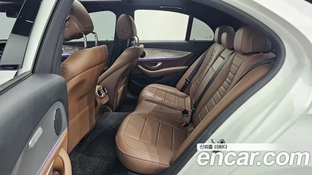 Mercedes-Benz E-Класс 2020 thumb 12