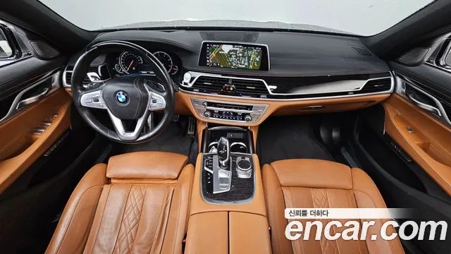 BMW 7 серии 2018 thumb 7