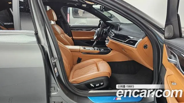 BMW 7 серии 2018 thumb 11