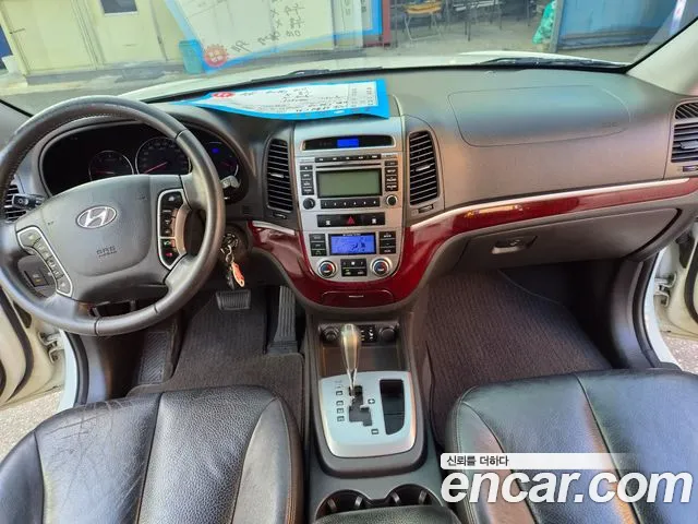 Hyundai Santa Fe 2011 thumb 7