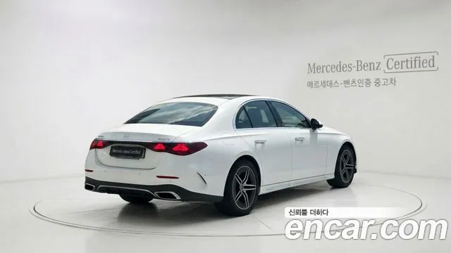 Mercedes-Benz E-Класс 2025 thumb 2