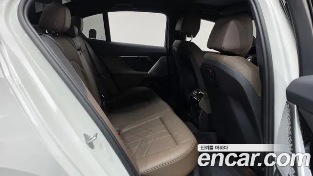 BMW 5 серии 2025 thumb 11