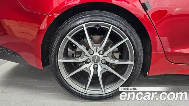 Genesis G70 2021 thumb 5