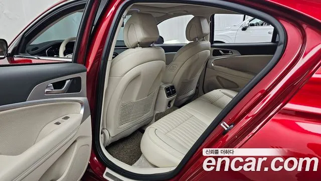 Genesis G70 2021 thumb 11