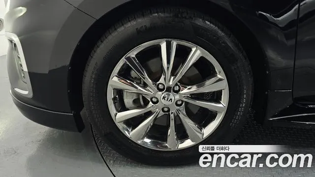 Kia Carnival 2019 thumb 5
