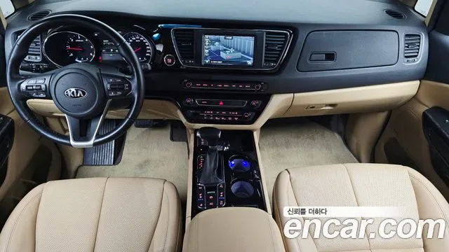 Kia Carnival 2019 thumb 7