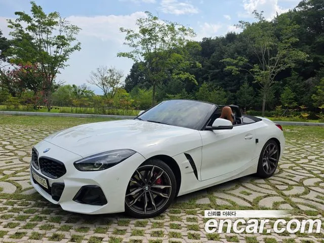 BMW Z4 2024 thumb 3