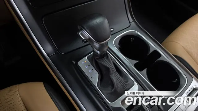 Kia Carnival 2021 thumb 9