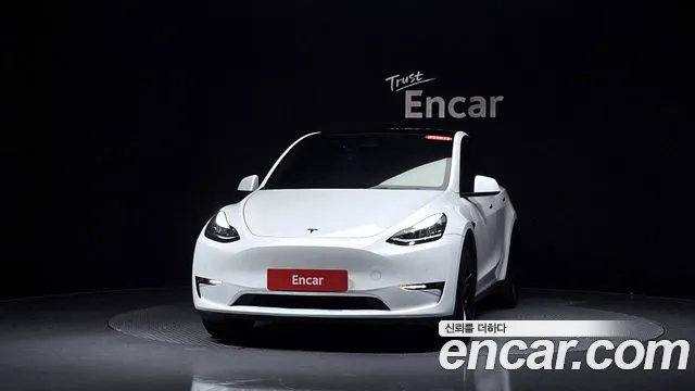 Tesla Model Y 2022 thumb 2