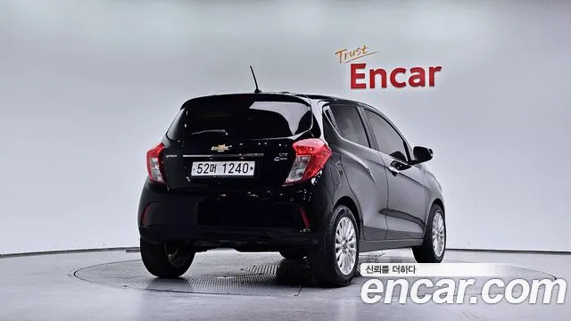 Chevrolet Spark 2017 thumb 2