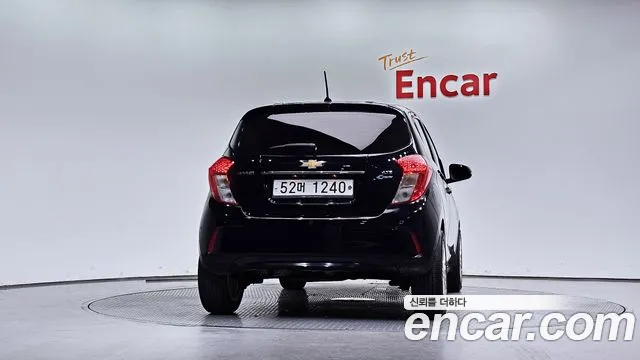 Chevrolet Spark 2017 thumb 4