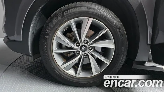 Hyundai Santa Fe 2018 thumb 5