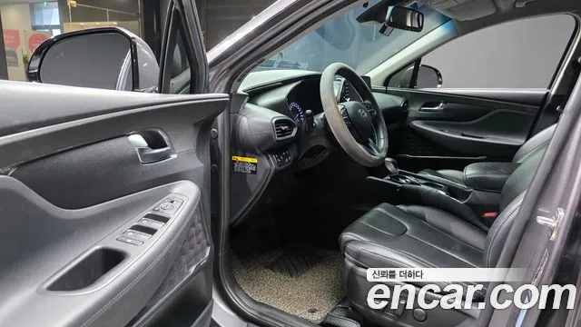 Hyundai Santa Fe 2018 thumb 10
