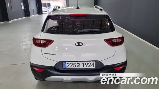 Kia Stonic 2018 thumb 4