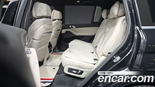 BMW X7 2025 thumb 12